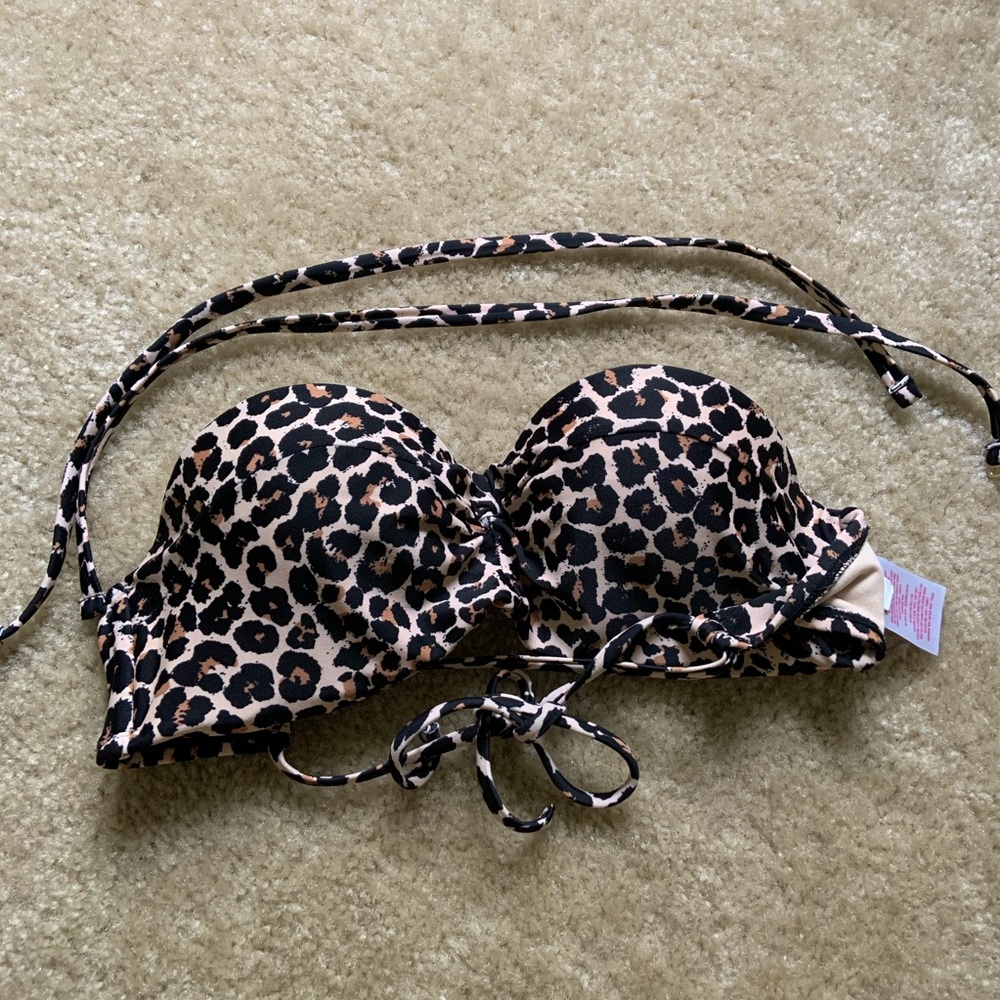 Cheetah print swimsuit top